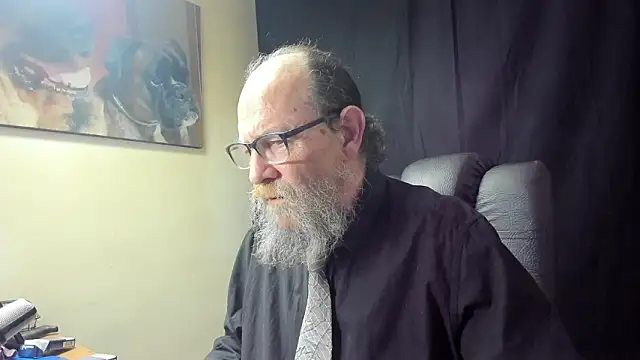 Snapshot of Uncle_Hottie chatting on 01.18.26 Uncle Hottie online show from 01.18.26