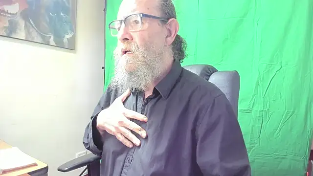 Snapshot of Uncle_Hottie chatting on 02.21.26 Uncle Hottie online show from 02.21.26