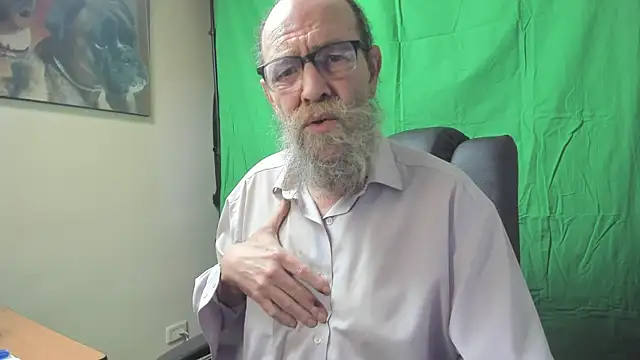 Snapshot of Uncle_Hottie chatting on 02.23.26 Uncle Hottie online show from 02.23.26