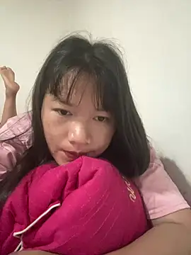 Snapshot of Suni-ii chatting on 05.22.26 Suni-ii online show from 05.22.26