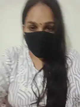 Snapshot of 01Roshani chatting on 07.06.26 01Roshani online show from 07.06.26