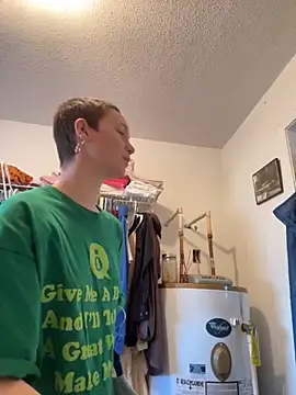 Snapshot of SugarNCinnamon chatting on 02.23.26 SugarNCinnamon online show from 02.23.26