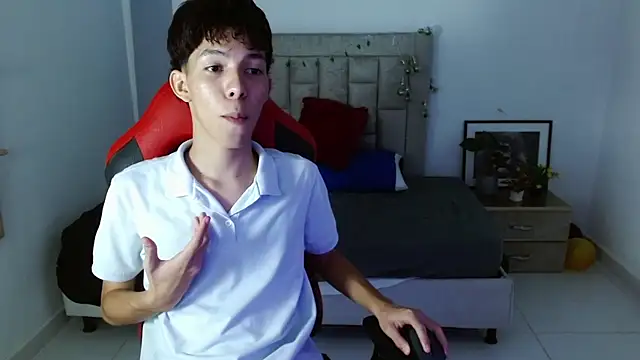 Snapshot of Nico__fox123 chatting on 01.05.26 Nico fox123 online show from 01.05.26