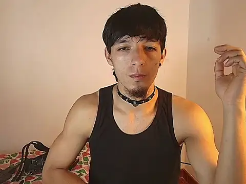 Snapshot of dark_rosse chatting on 01.08.26 dark rosse online show from 01.08.26