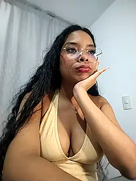 Snapshot of KATALINA_SANTANA_ chatting on 04.28.26 KATALINA SANTANA online show from 04.28.26