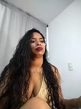 Snapshot of KATALINA_SANTANA_ chatting on 04.28.26 KATALINA SANTANA online show from 04.28.26