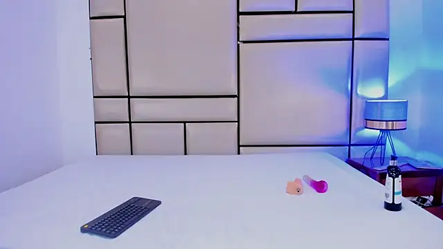 Snapshot of alejandra_loppez chatting on 02.21.26 alejandra loppez online show from 02.21.26