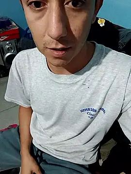 Snapshot of Hxzelmxnix chatting on 01.06.26 Hxzelmxnix online show from 01.06.26