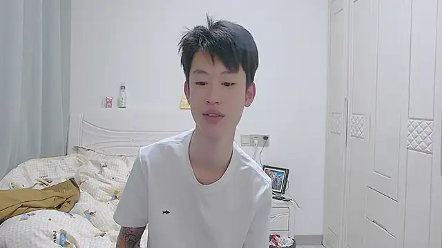 Snapshot of your-cake chatting on 04.01.26 your-cake online show from 04.01.26