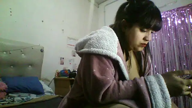 Snapshot of dulce_marrr chatting on 06.19.26 dulce marrr online show from 06.19.26