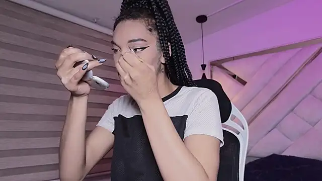 mia gatesvg online show from 03.22.26