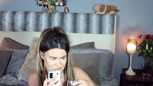 Snapshot of ScottishIvy chatting on 02.06.26 ScottishIvy online show from 02.06.26