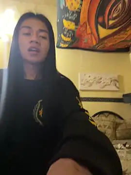 Snapshot of EnviousMaddie chatting on 05.07.26 EnviousMaddie online show from 05.07.26