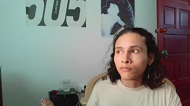 Snapshot of DeusGoth chatting on 05.07.26 DeusGoth online show from 05.07.26