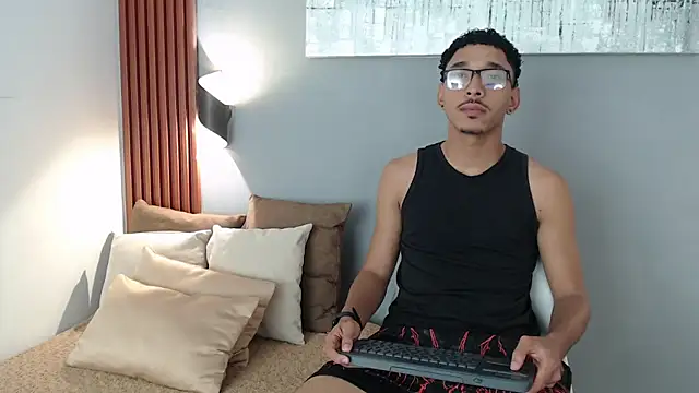 Snapshot of Julian_Dark_ chatting on 02.13.26 Julian Dark online show from 02.13.26