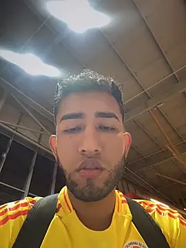 Snapshot of liam_bronw chatting on 06.17.26 liam bronw online show from 06.17.26