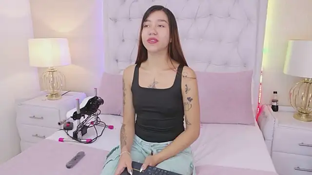 VioletFroost online show from 01.11.26