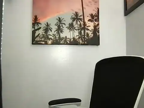 Snapshot of SattivvaXXX chatting on 04.15.26 SattivvaXXX online show from 04.15.26