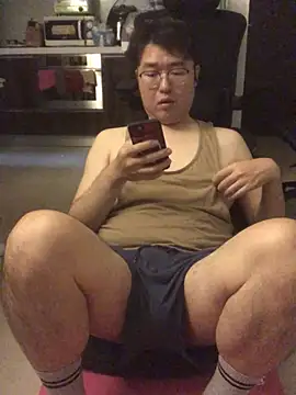 W0Ijn online show from 04.06.26