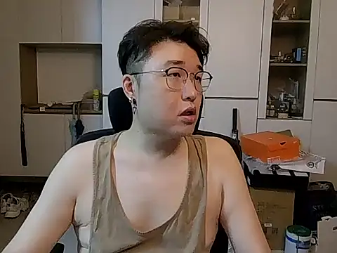 W0Ijn online show from 04.29.26