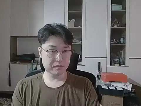 Snapshot of W0Ijn chatting on 05.25.26 W0Ijn online show from 05.25.26