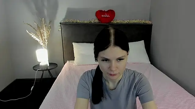 SkinyJoys online show from 02.19.26