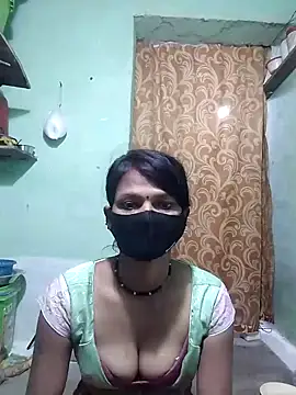 Snapshot of Miss__soniya106 chatting on 02.17.26 Miss soniya106 online show from 02.17.26