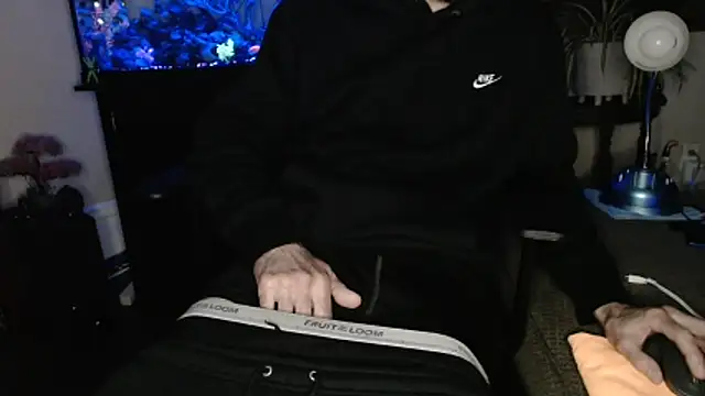 Snapshot of EspanolVato chatting on 03.20.26 EspanolVato online show from 03.20.26