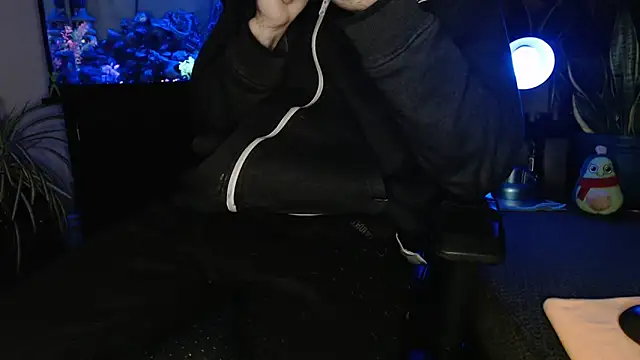 Snapshot of EspanolVato chatting on 03.28.26 EspanolVato online show from 03.28.26