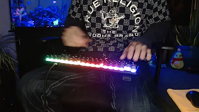 Snapshot of EspanolVato chatting on 04.01.26 EspanolVato online show from 04.01.26