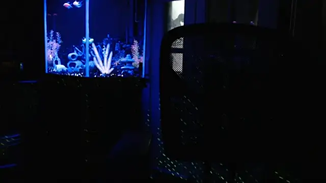 Snapshot of EspanolVato chatting on 06.23.26 EspanolVato online show from 06.23.26
