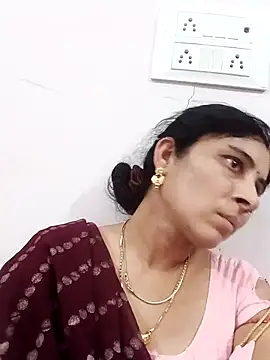 Snapshot of Hot_ree85 chatting on 04.25.26 Hot ree85 online show from 04.25.26