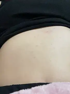 Snapshot of lealia699 chatting on 03.04.26 lealia699 online show from 03.04.26