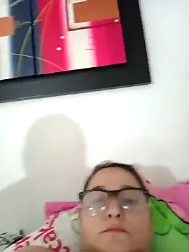 Snapshot of natalliecoopers chatting on 02.15.26 natalliecoopers online show from 02.15.26