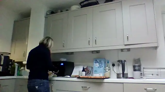 Snapshot of Milfshake227 chatting on 03.08.26 Milfshake227 online show from 03.08.26