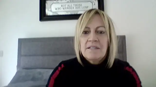Snapshot of Milfshake227 chatting on 03.09.26 Milfshake227 online show from 03.09.26