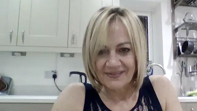 Snapshot of Milfshake227 chatting on 03.19.26 Milfshake227 online show from 03.19.26