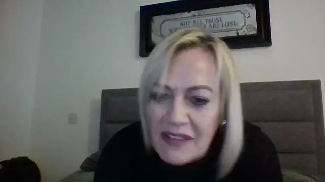 Snapshot of Milfshake227 chatting on 03.22.26 Milfshake227 online show from 03.22.26