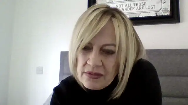 Snapshot of Milfshake227 chatting on 03.26.26 Milfshake227 online show from 03.26.26