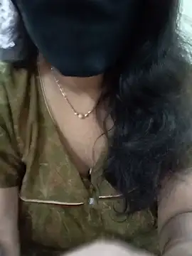 Snapshot of Ammu14399 chatting on 06.17.26 Ammu14399 online show from 06.17.26