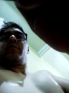 Snapshot of Erbst_Morni chatting on 02.05.26 Erbst Morni online show from 02.05.26