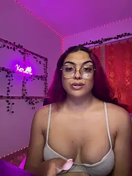 Snapshot of LaKendra97 chatting on 05.17.26 LaKendra97 online show from 05.17.26