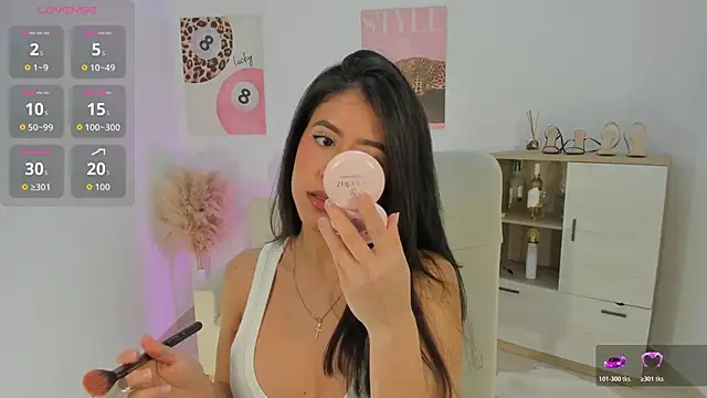 Sussan Monroe online show from 04.08.26