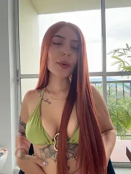 alesziarose  online show from 03.17.26