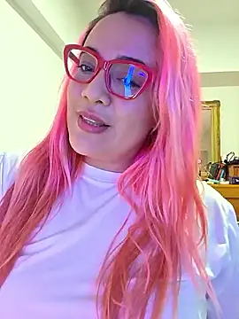 Snapshot of Nova-Satela chatting on 01.13.26 Nova-Satela online show from 01.13.26