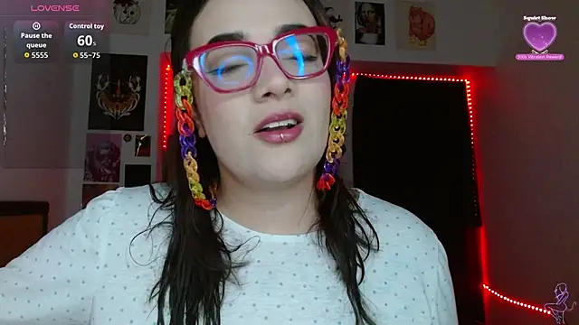 Snapshot of Nova-Satela chatting on 04.23.26 Nova-Satela online show from 04.23.26