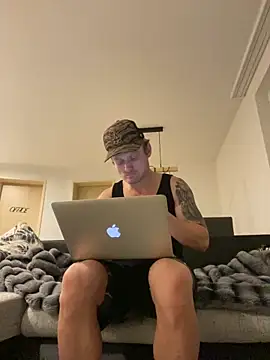 Snapshot of Fitlover1994 chatting on 02.05.26 Fitlover1994 online show from 02.05.26