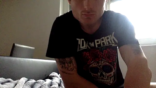 Snapshot of Fitlover1994 chatting on 02.07.26 Fitlover1994 online show from 02.07.26