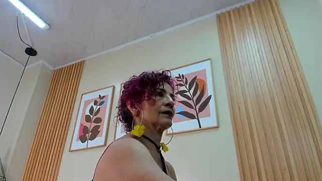 Snapshot of Dalila_Najjar_ chatting on 01.13.26 Dalila Najjar online show from 01.13.26