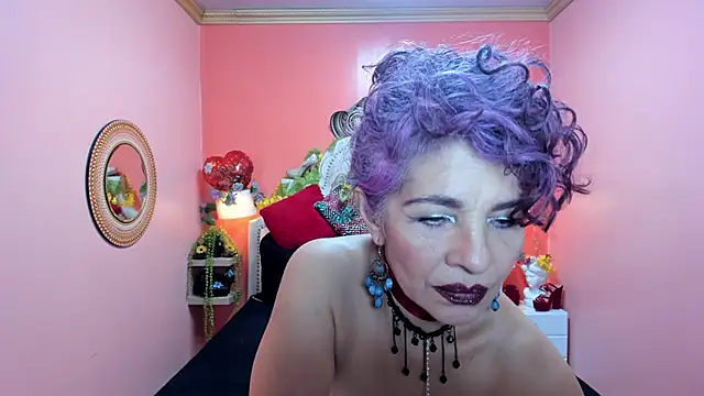 Snapshot of Dalila_Najjar_ chatting on 05.24.26 Dalila Najjar online show from 05.24.26